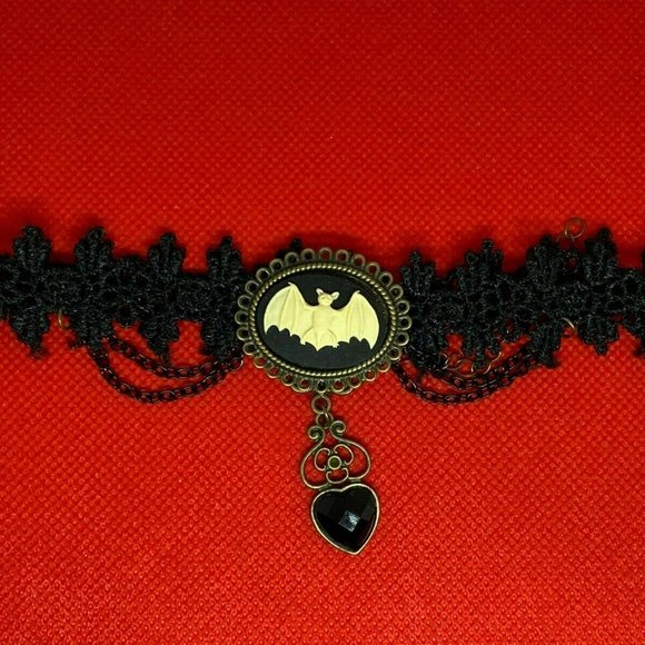 Gothic Rockabilly Bat Cameo Lace Choker Necklace - Picture 4 of 11